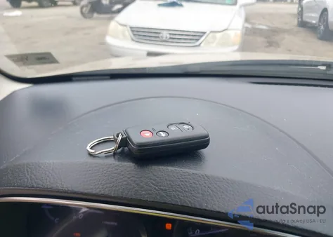 2012 Toyota Avalon Limited z USA, uszkodzony, nr VIN 4T1BK3DB2CU456817